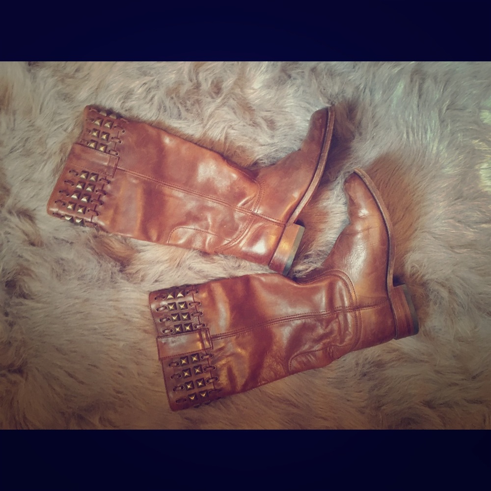 Size 6 Sendra Fall Boots.